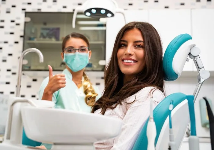 Tooth-colored dental filling